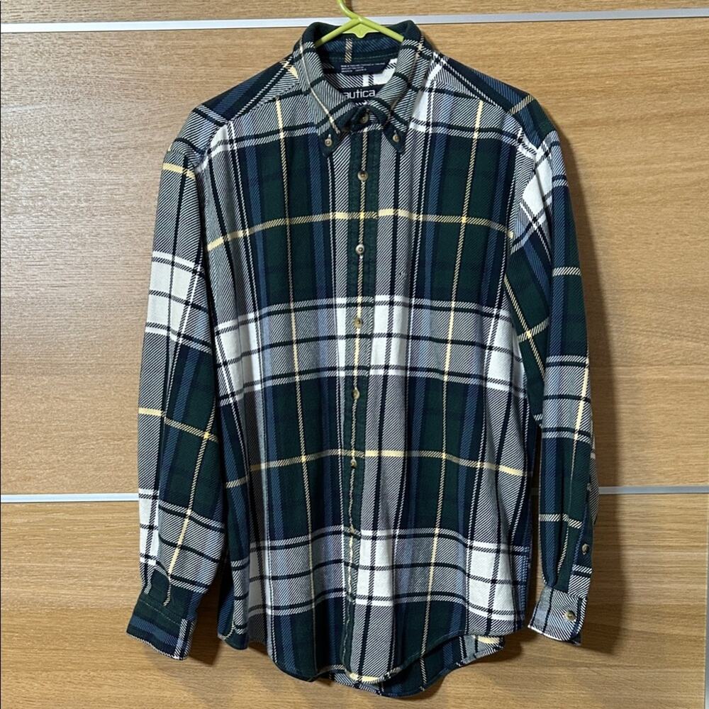 Nautica Men's Sz L heavyweight Navy, Green & White Plaid flannel Shirt
